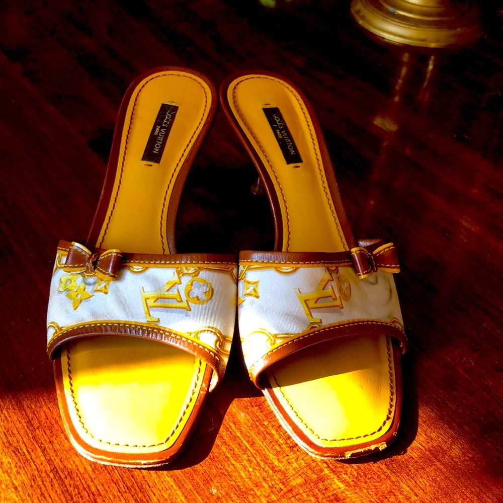 Louis Vuitton Logo Kitten Heels